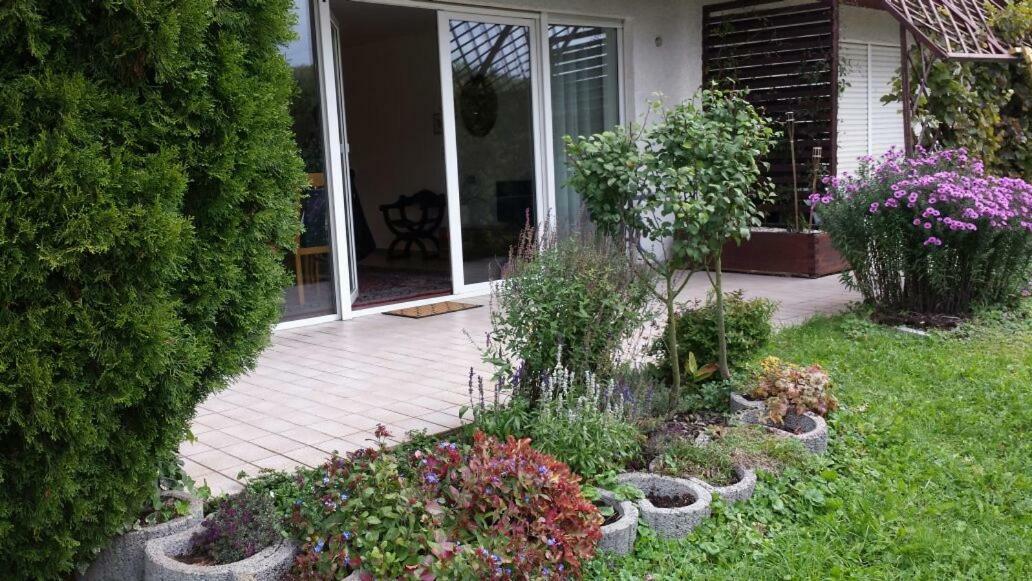 Appartamento Nicoles Niedschloesschen Rehlingen-Siersburg Esterno foto